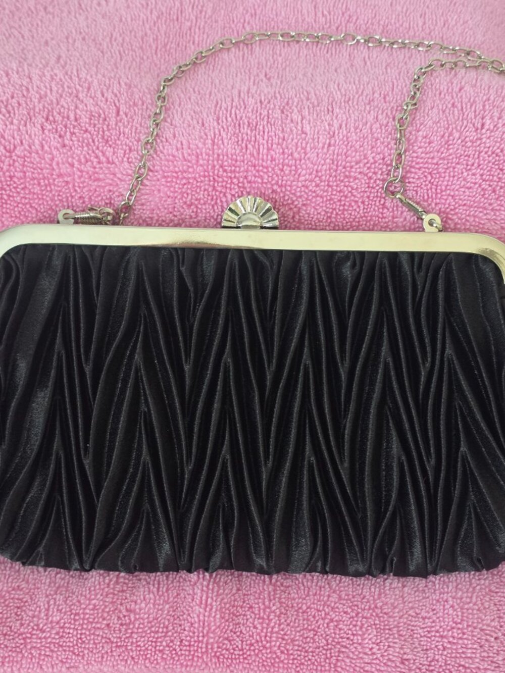 Women's Satin Pleated Evening Clutch Purse w/ Adjustable/Removable Strap - Picture 5 of 9